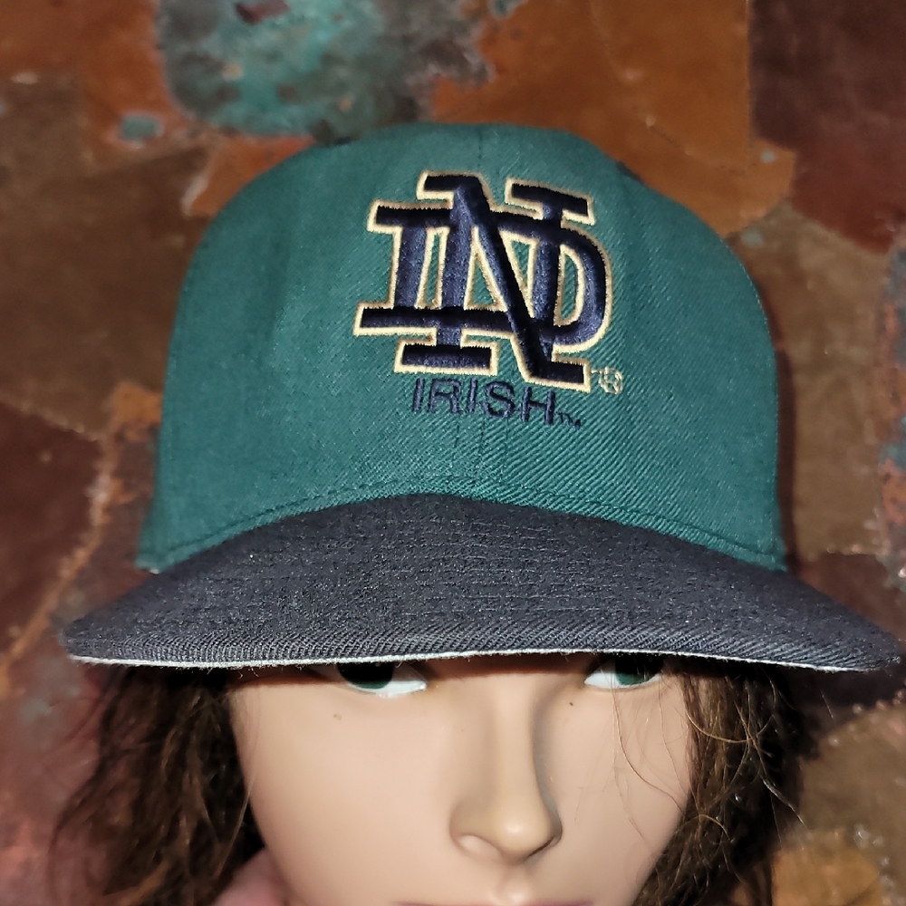 Vintage. Made In USA. Notre Dame. Fighting Irish. New Era. Fitted Size 7 3/8